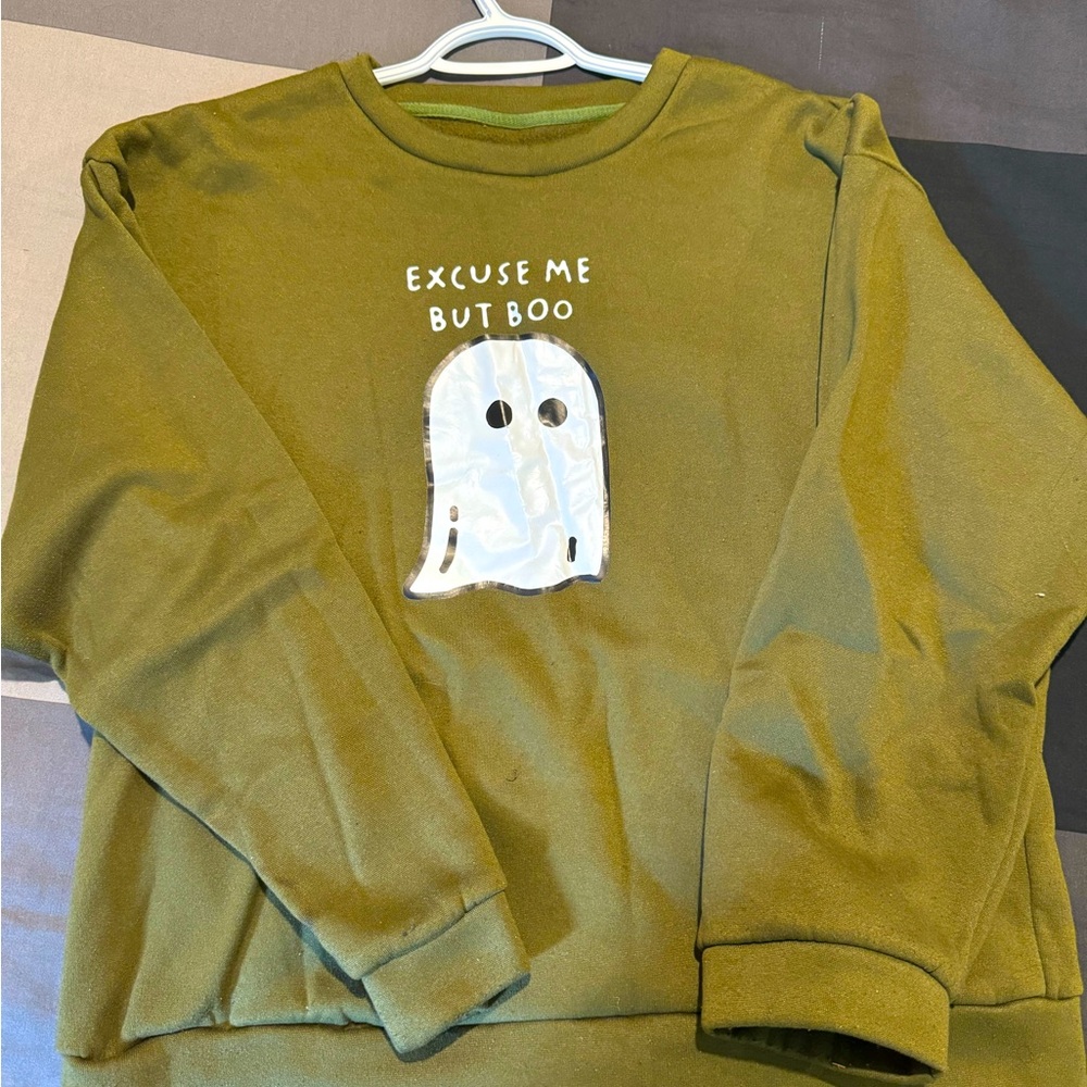 Sweatshirt